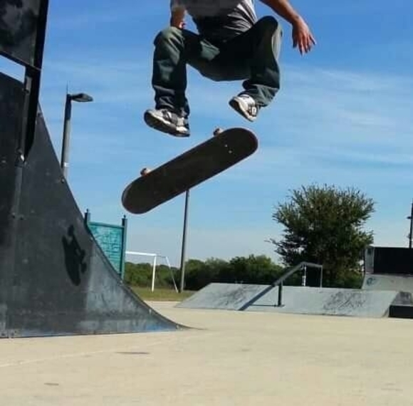 sk8ordie8786